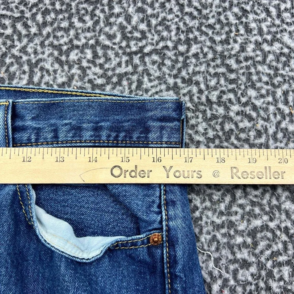 Levis 501 Jeans Men 33x32 Blue Denim Straight Leg Button Fly Original Fit